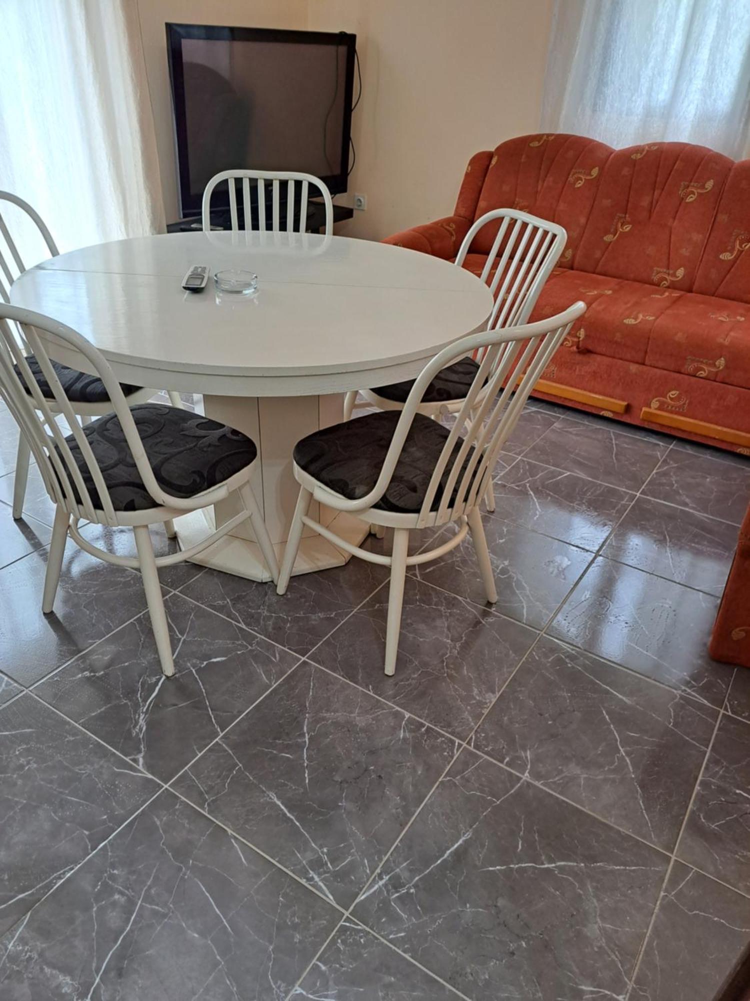 Apartmani Svitlana ซูโกชัน ภายนอก รูปภาพ
